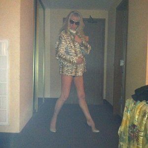 Meet your Posher, Debra